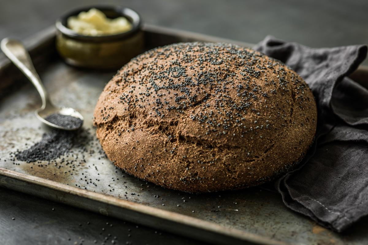 Sourdough bread with poppy seeds - Recipes | fooby.ch