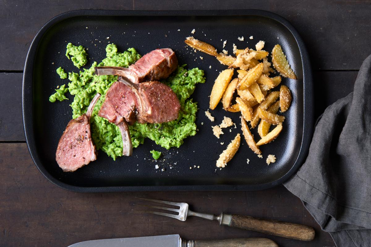 Rack of lamb with pea puree - Recipes | fooby.ch