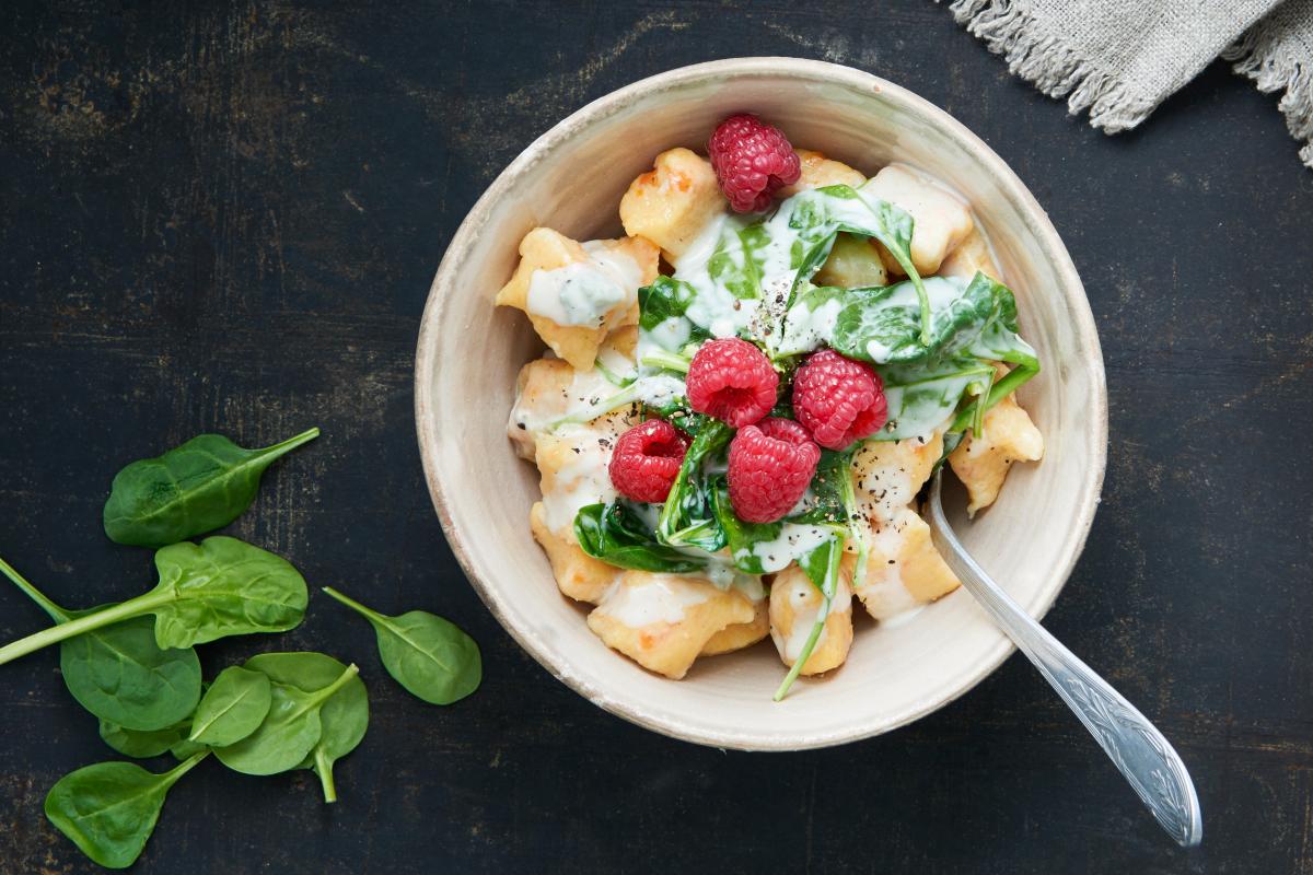 Carrot gnocchi in a gorgonzola sauce - Recipes | fooby.ch
