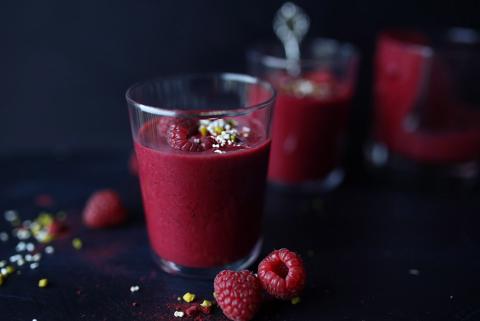 Beetroot & almond smoothie
