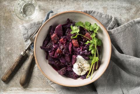 Exotic red cabbage with sausage