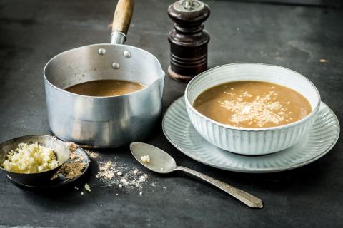 Traditional Basel flour soup
