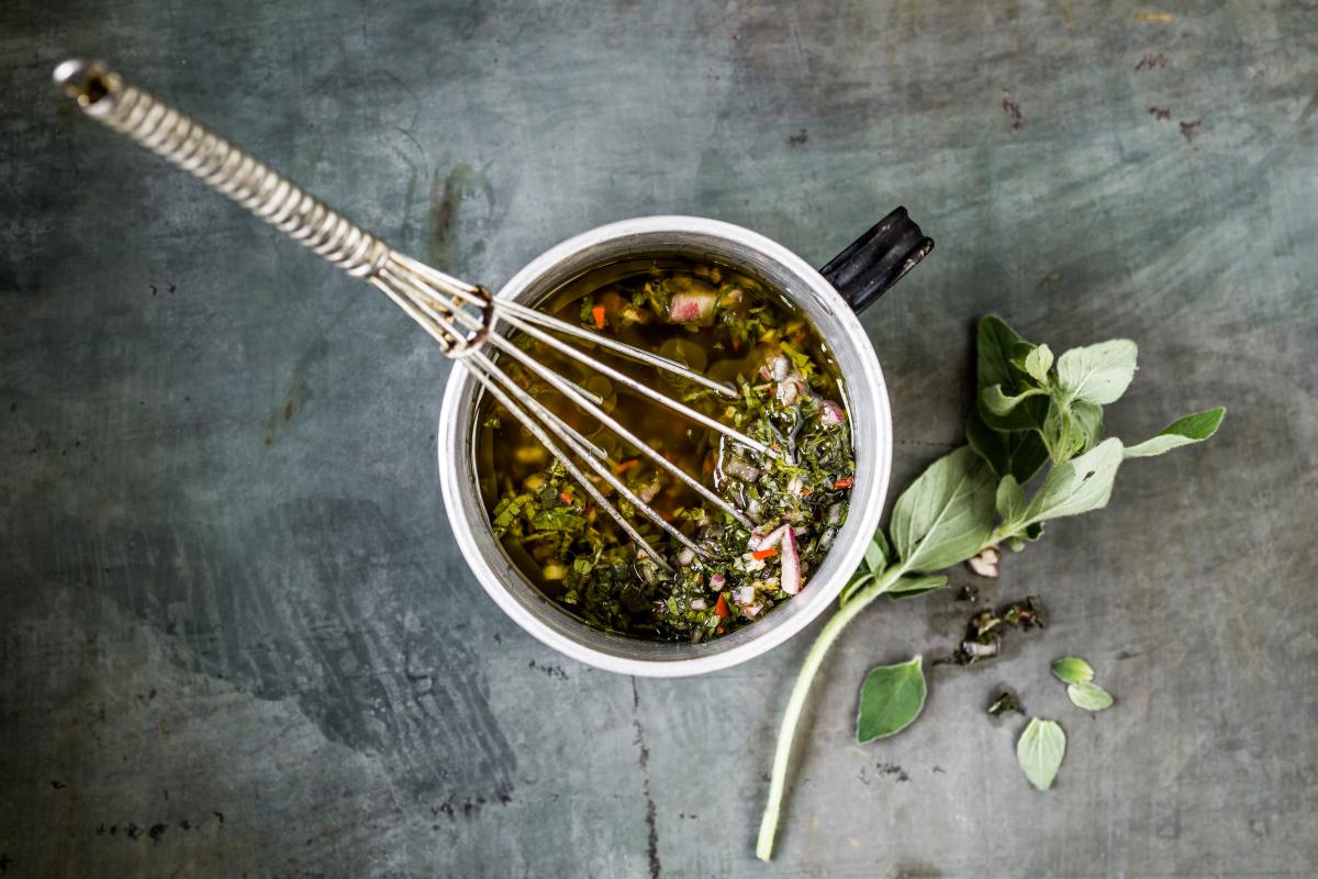 Chimichurri sauce - Recipes | fooby.ch