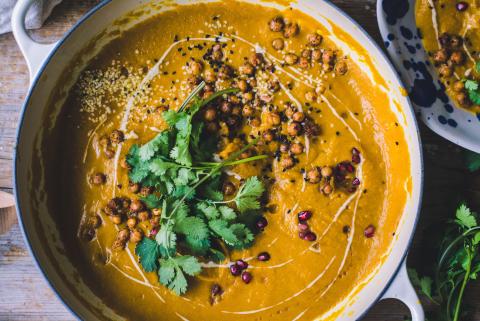 Harissa, squash and carrot soup