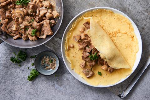 Omelette with beef filling
