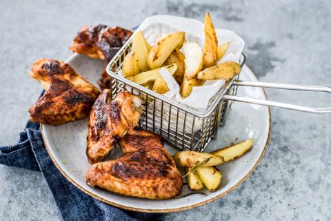 Chicken wings with honey and paprika