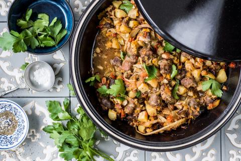 Lamb tagine with apricots