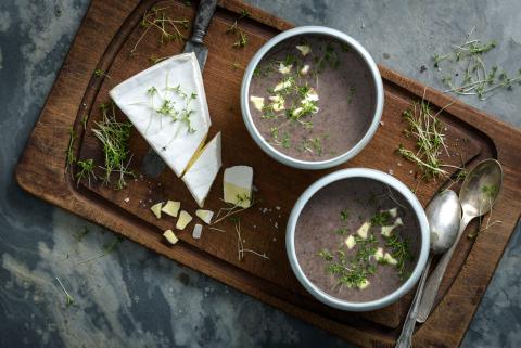 Black bean soup with brie