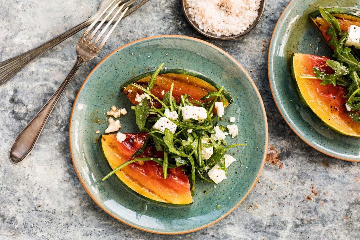 Grilled watermelon with feta salad - Recipes | fooby.ch