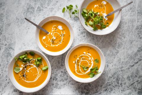 Carrot and ginger soup with turmeric