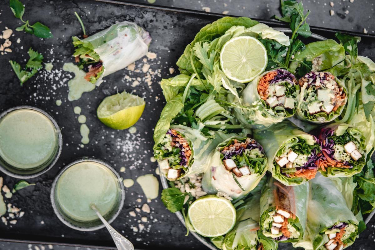 Vietnamese summer rolls with peanut sauce - Recipes | fooby.ch