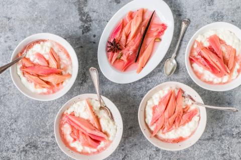 Rice pudding with rhubarb compote