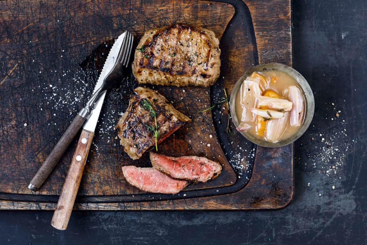 Wheat beer marinated sirloin steak - Recipes | fooby.ch
