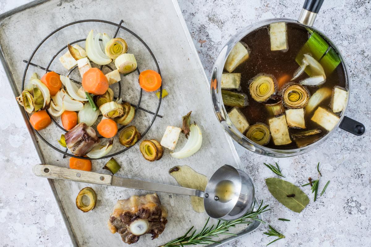 Bouillon für Fondue chinoise Rezepte fooby.ch