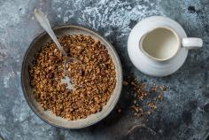 Granola au quinoa et aux noix de pécan