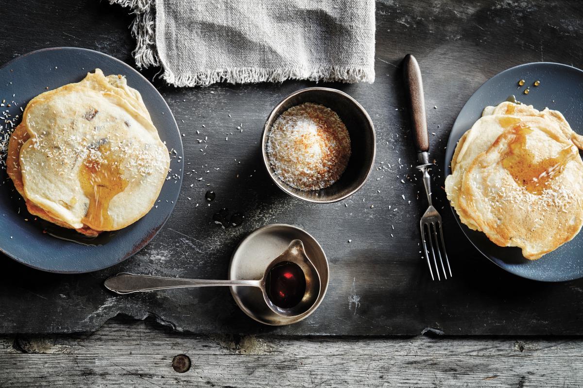 Coconut and banana peel pancakes - Recipes | fooby.ch