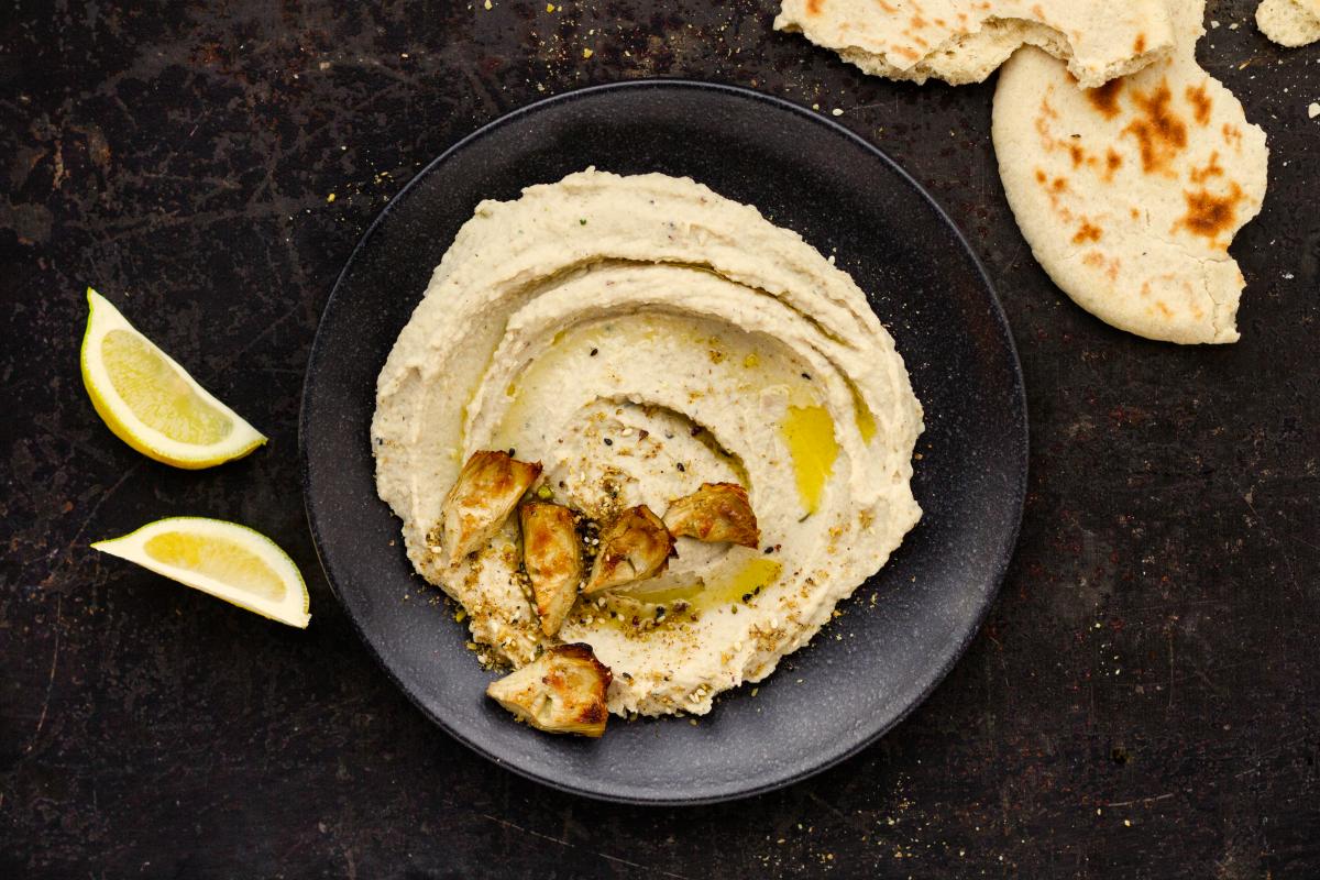 White bean and artichoke hummus with dukkah - Recipes | fooby.ch