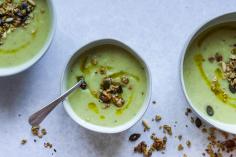 Leek soup with apples