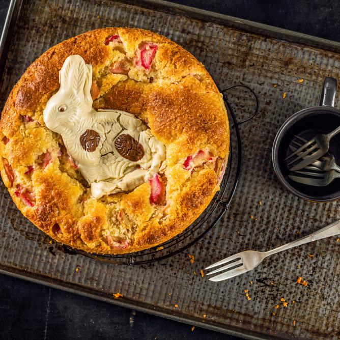 Gateau Au Chocolat Et A La Rhubarbe Desserts Coop Ch