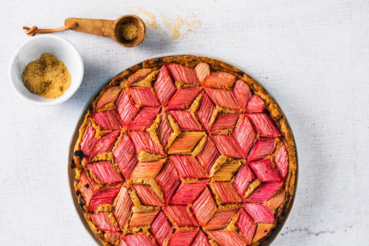 Rhabarber-Haselnuss-Tarte