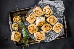 Garlic and poppyseed rolls