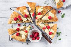 Spelt focaccia with Camembert and berries