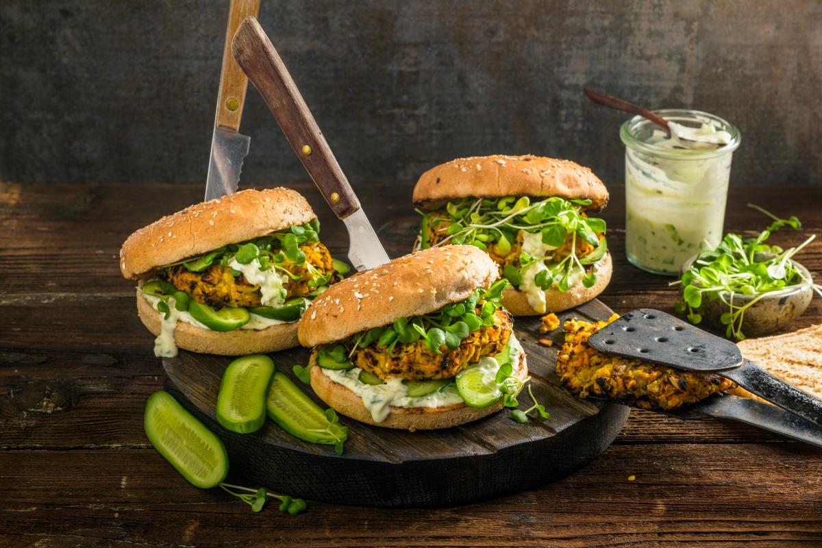Veggie burgers with beans and sweet potatoes - Recipes | fooby.ch