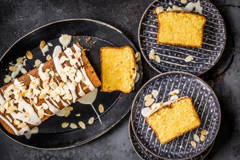 French almond cake