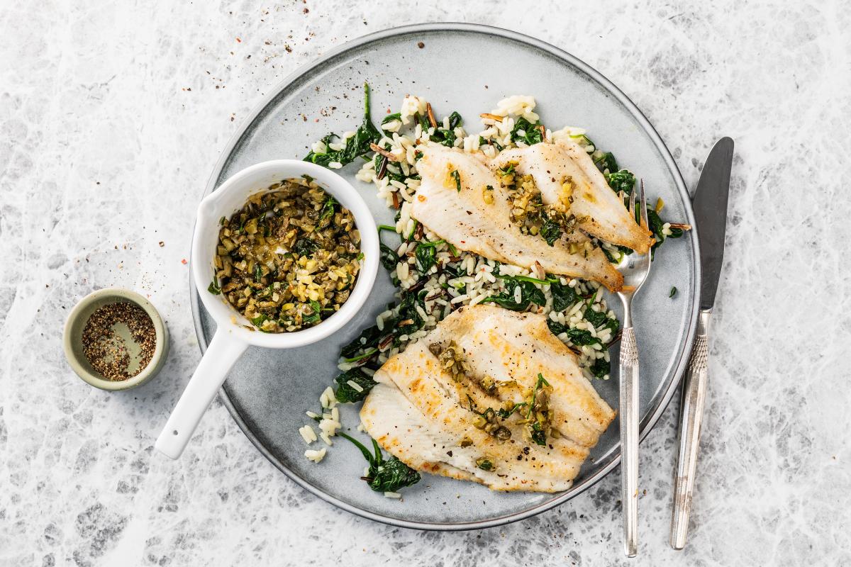 Plaice fillets with gherkin sauce - Recipes | fooby.ch