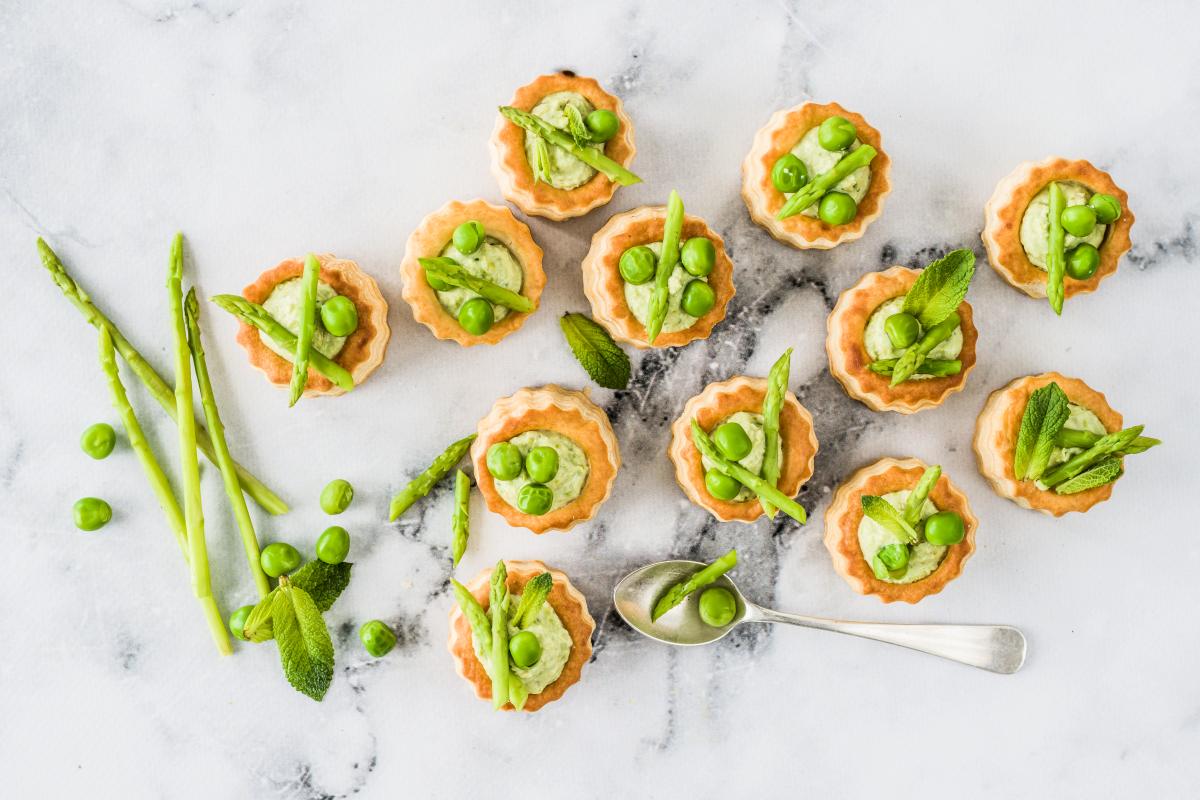Mini spring vol-au-vents - Recipes | fooby.ch