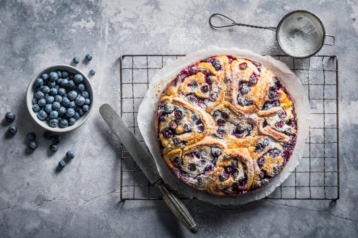 Blueberry swirl cake - Recipes | fooby.ch