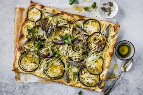 Tarte flambée with fennel and aubergines