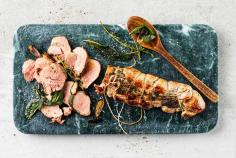 Pork fillet with sage and thyme