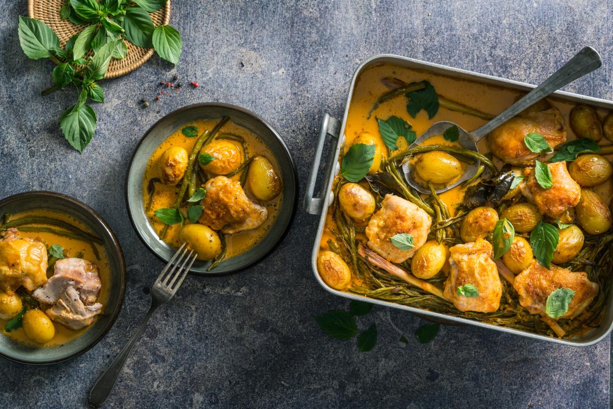 Oven-baked potato and chicken curry - Recipes | fooby.ch