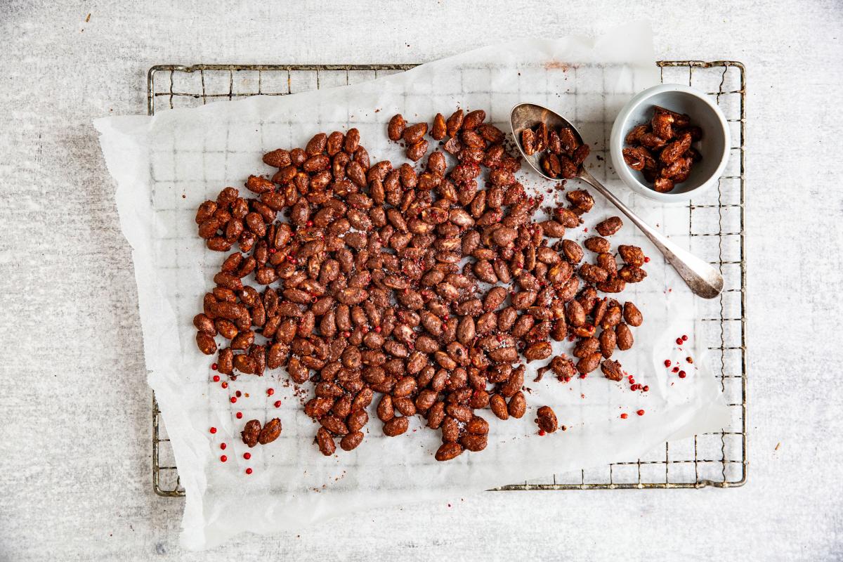 Chocolate crunch almonds - Recipes | fooby.ch