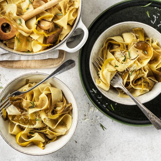 Pappardelle with braised leek Video