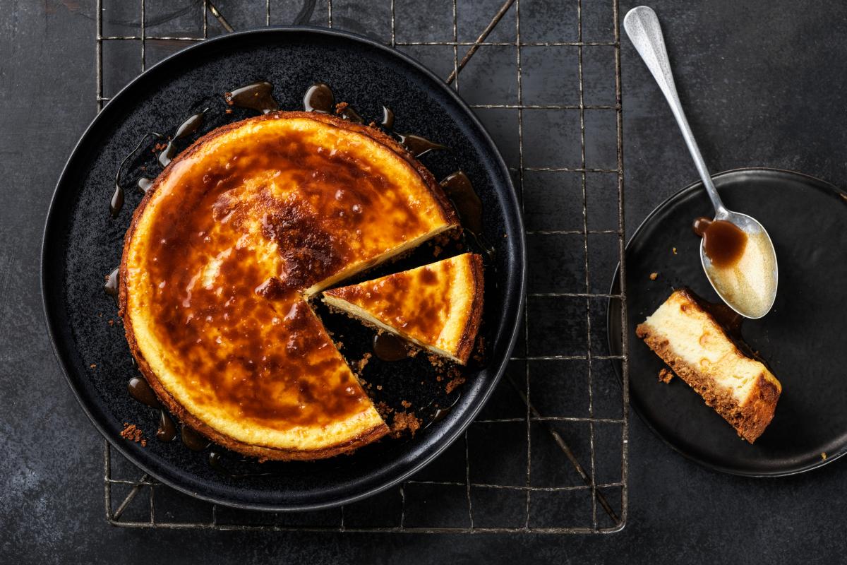 Cheesecake mit Kaffeesauce - Rezepte | fooby.ch