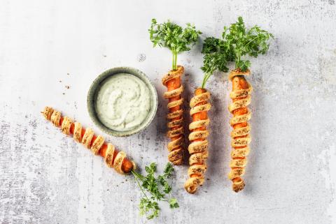 Carrots in puff pastry with wasabi dip