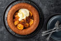 Savarin with clementine and date salad
