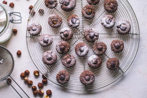 Hazelnut chocolate nests - Recipes | fooby.ch