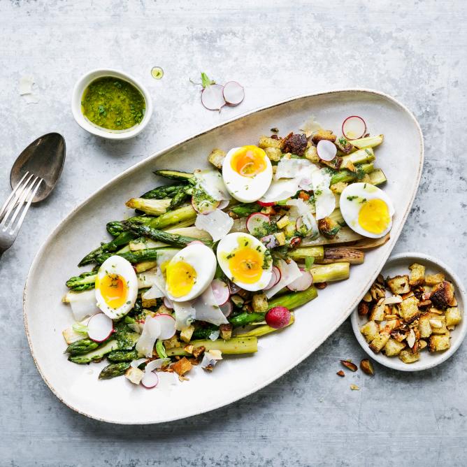 Gebratener Spargelsalat mit Eier | Salate | coop.ch