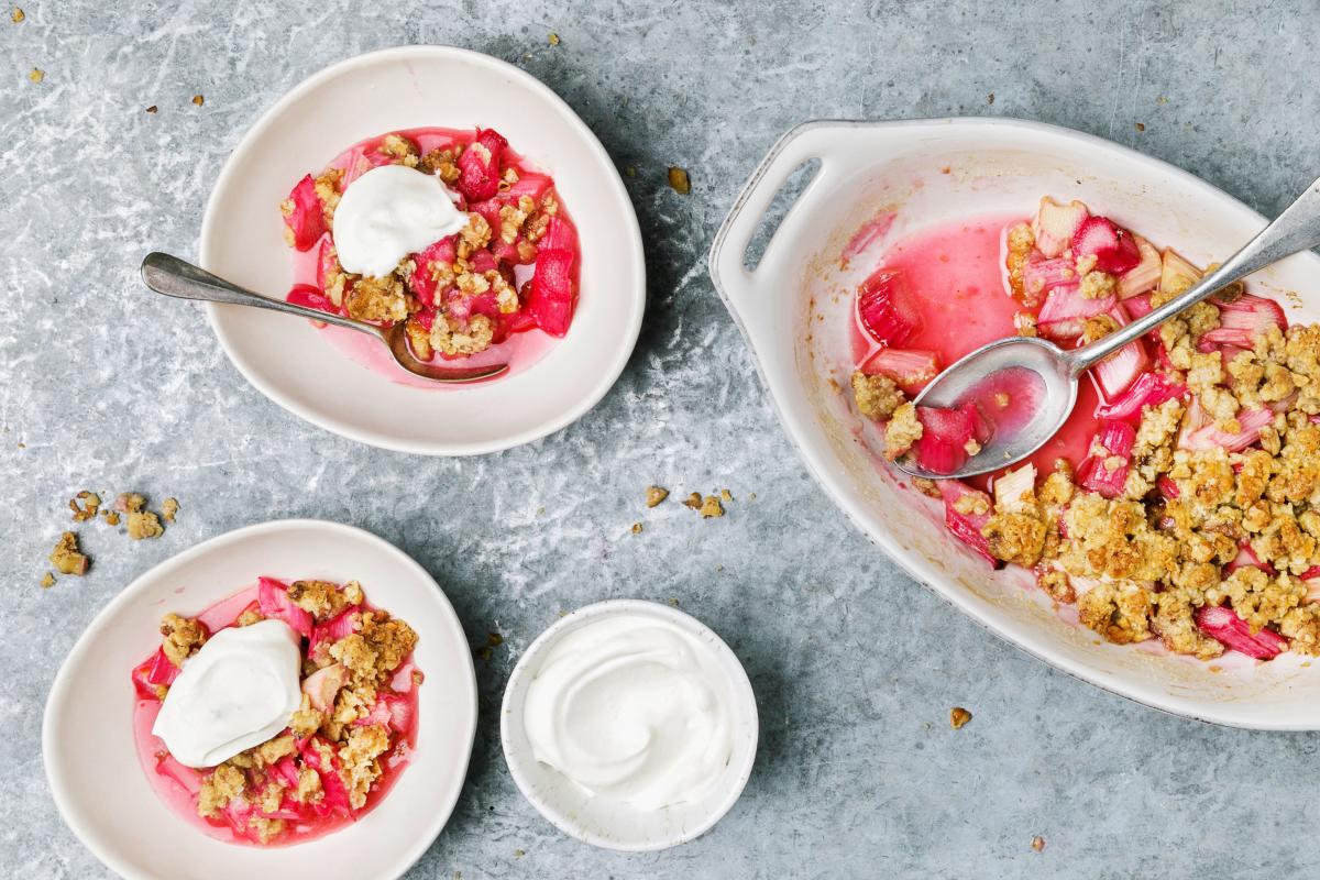 Rhubarb crumble - Recipes | fooby.ch
