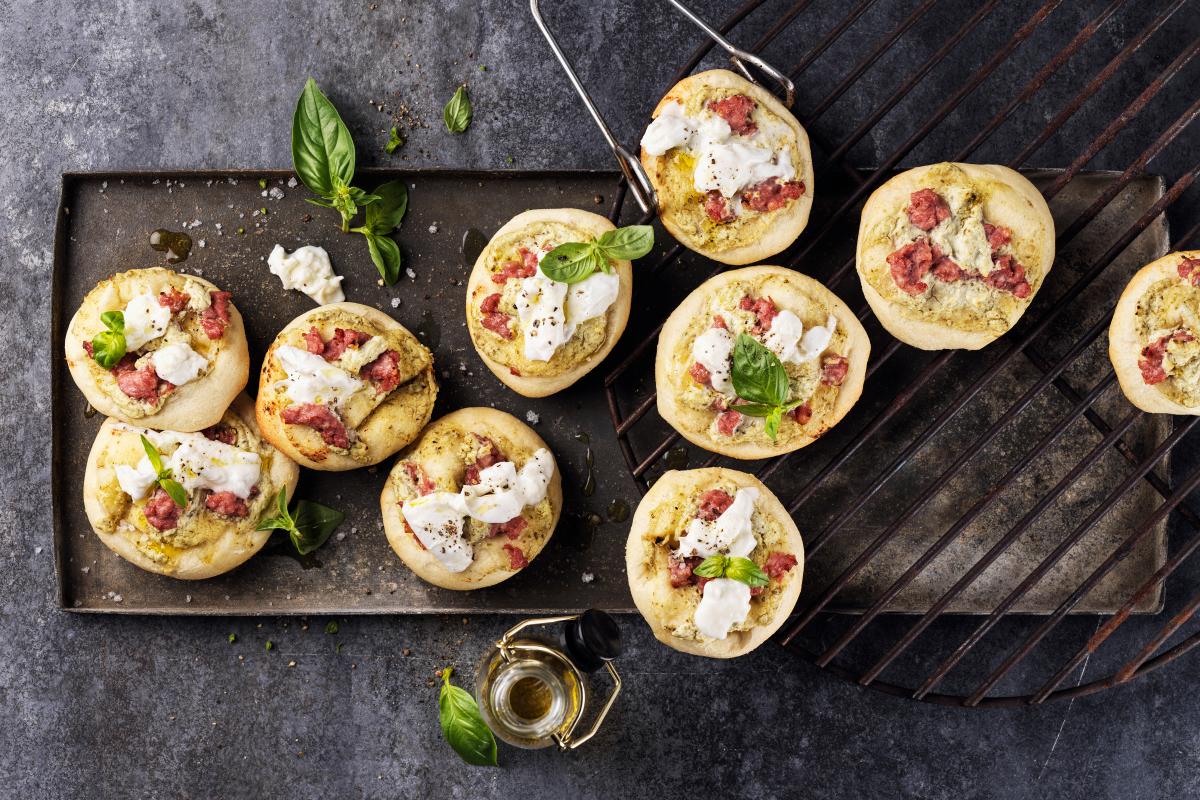 Grilled mini pizzas - Recipes | fooby.ch