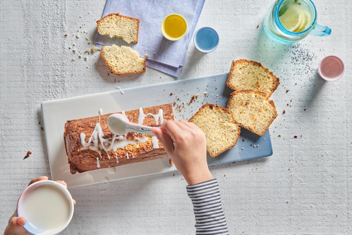 Yoghurt cake (yoghurt pot recipe) - Recipes | little FOOBY