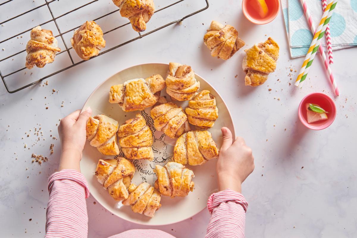 Apple croissants - Recipes | little FOOBY