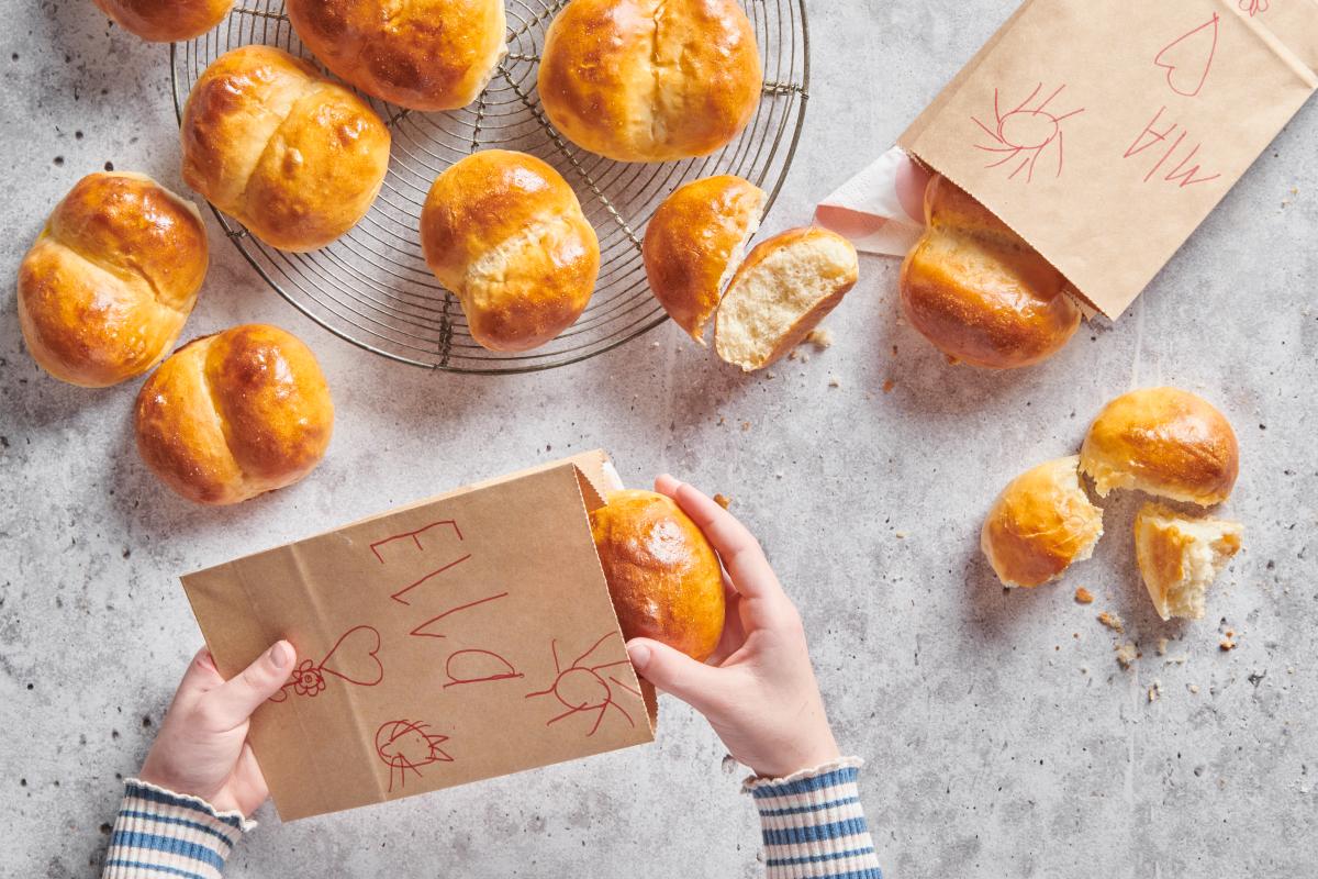 Airy rolls - Recipes | little FOOBY