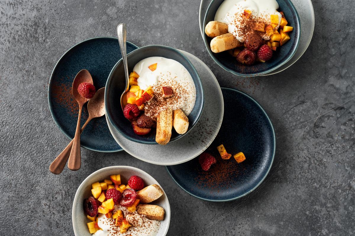 Sommerfrucht-Tiramisu-Bowl - Rezepte | fooby.ch