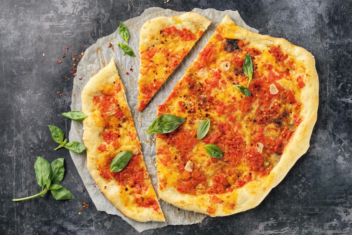 Pizza Marinara - Recipes | fooby.ch