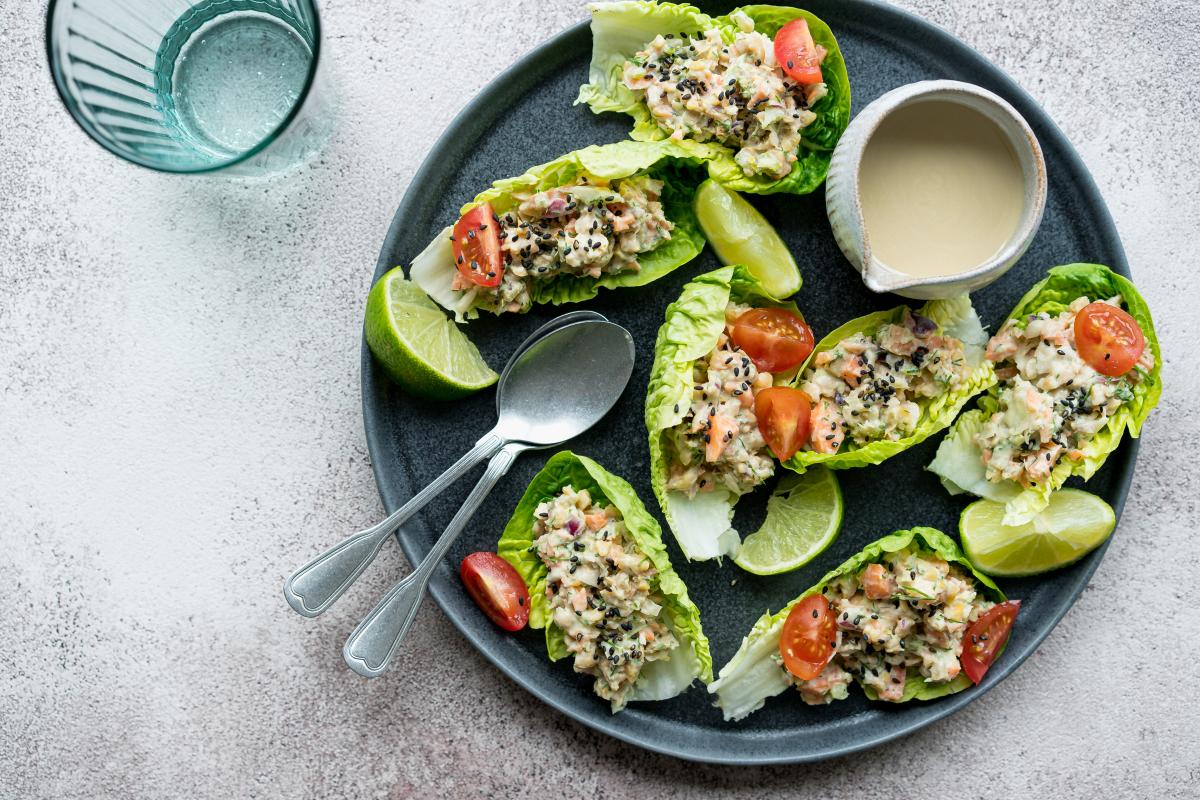 Chickpea salad with lemon tahini dressing - Recipes | fooby.ch