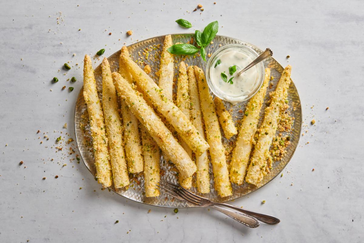 Ofen-Spargel mit Basilikum-Sauce - Rezepte | fooby.ch Ofen-Spargel mit Basilikum-Sauce - Rezepte | fooby.ch